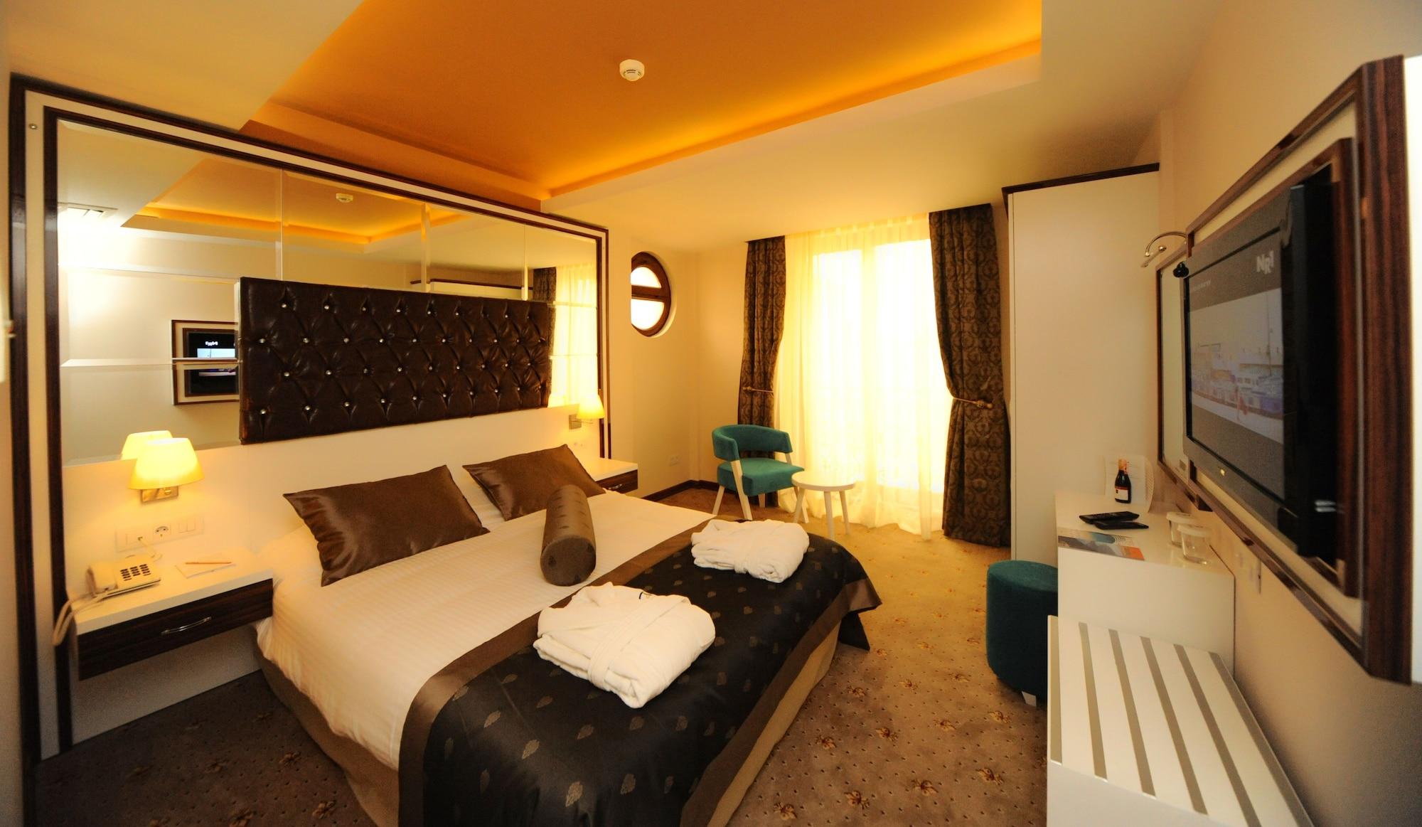 Blueberry Boutique Hotel Fethiye Bagian luar foto