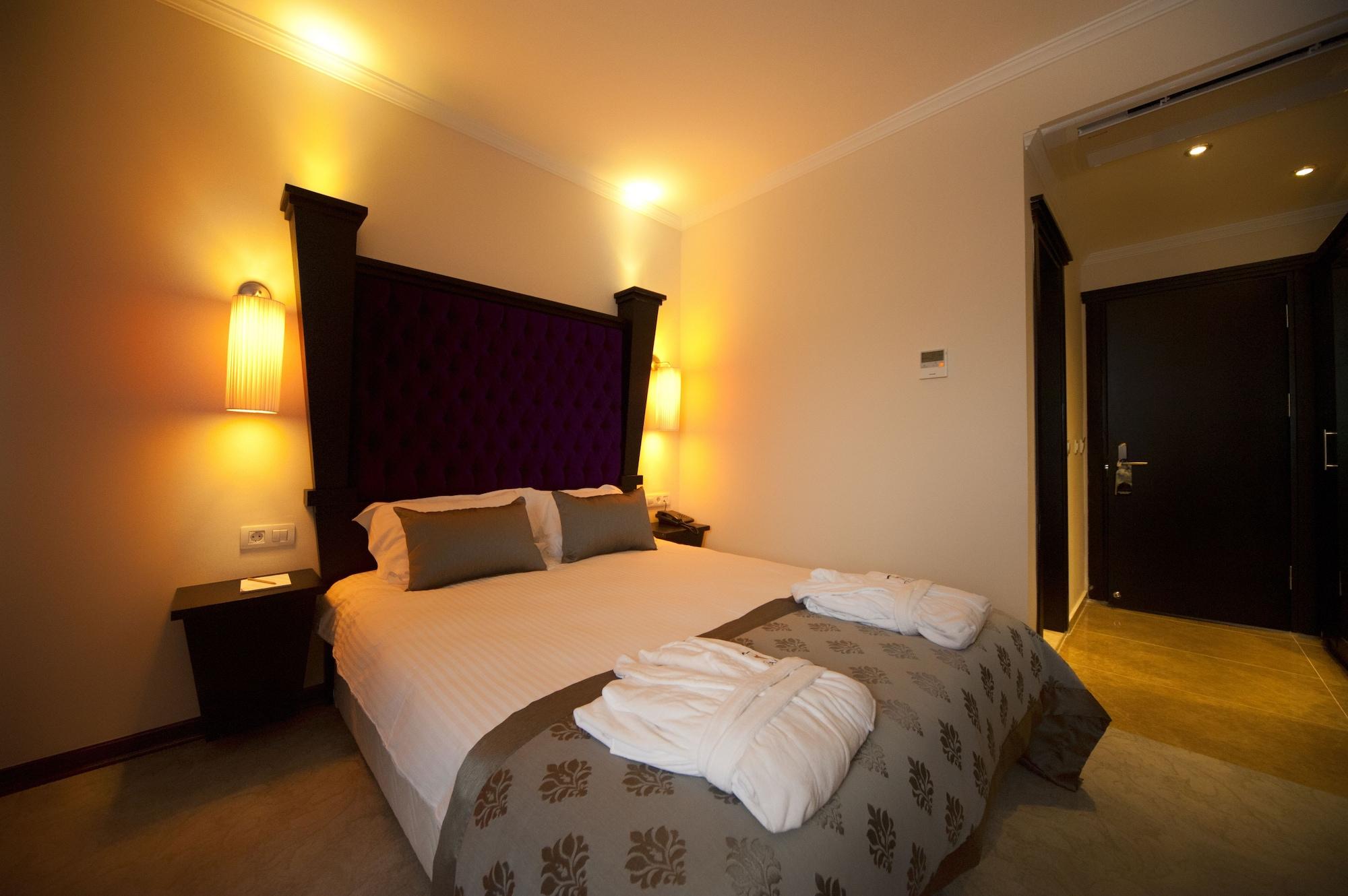 Blueberry Boutique Hotel Fethiye Bagian luar foto