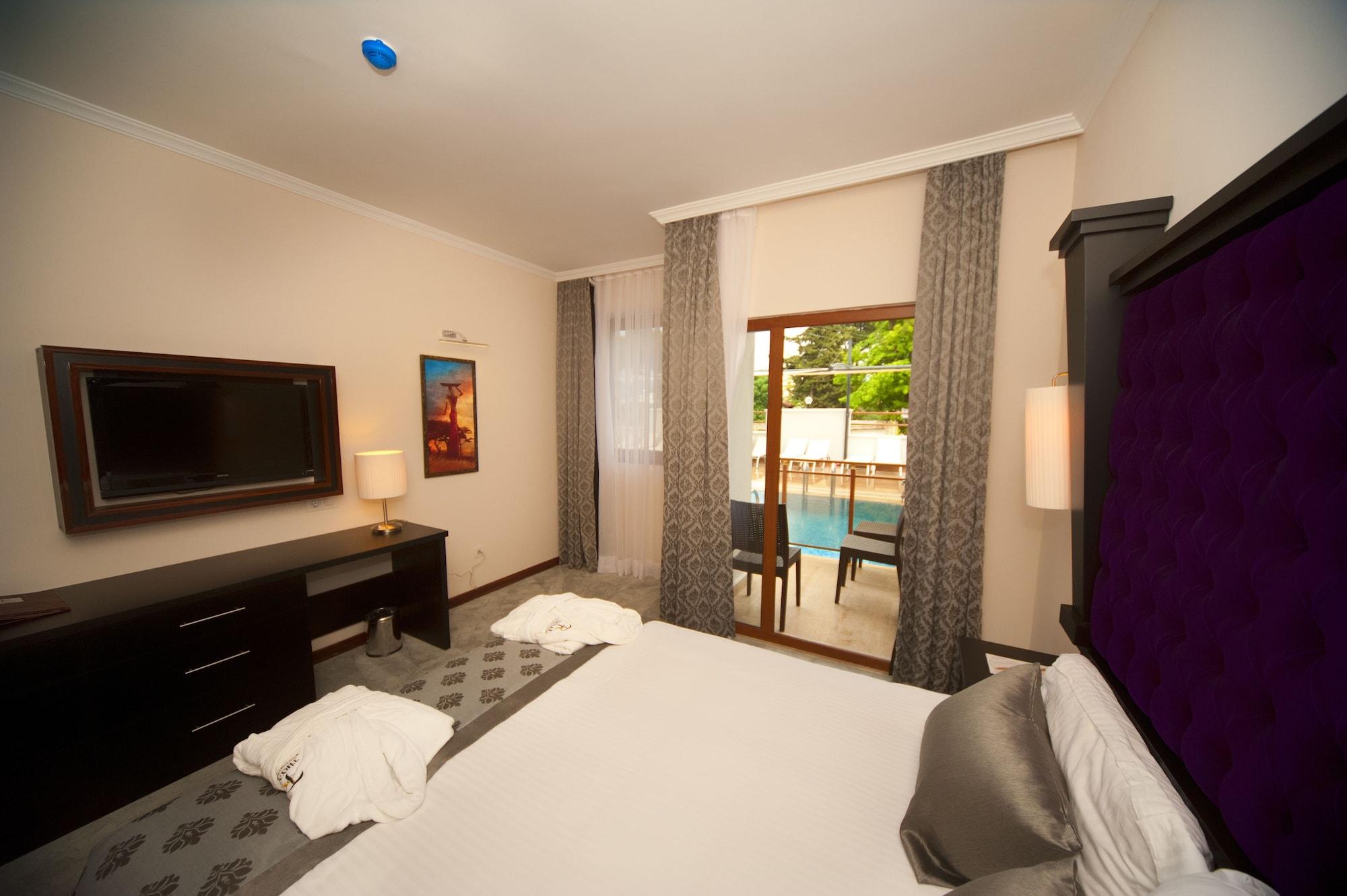 Blueberry Boutique Hotel Fethiye Bagian luar foto